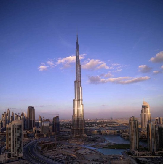 "Бурдж Халифа" - самый высокий архитектурный шедевр